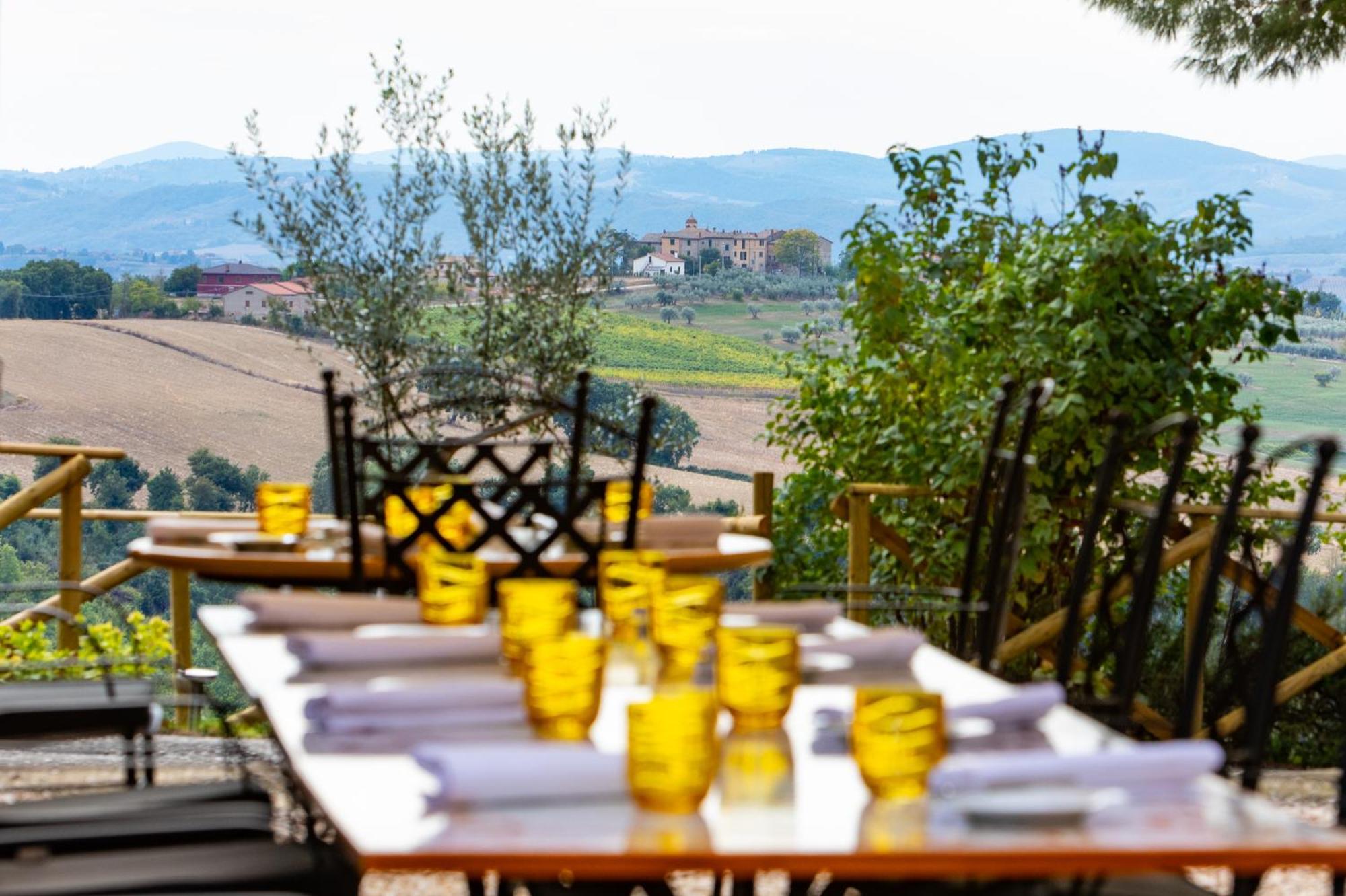 Borgo Petroro Hotel Тоди Екстериор снимка